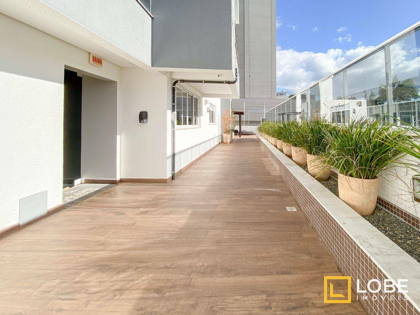 Apartamento à venda com 2 quartos, 70m² - Foto 14