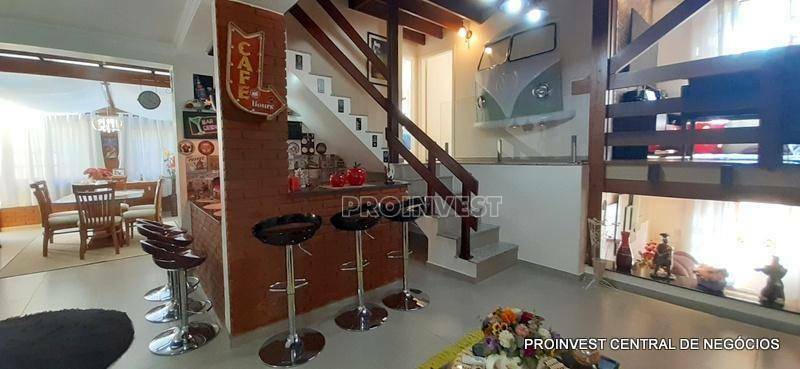 Casa de Condomínio à venda com 4 quartos, 311m² - Foto 11