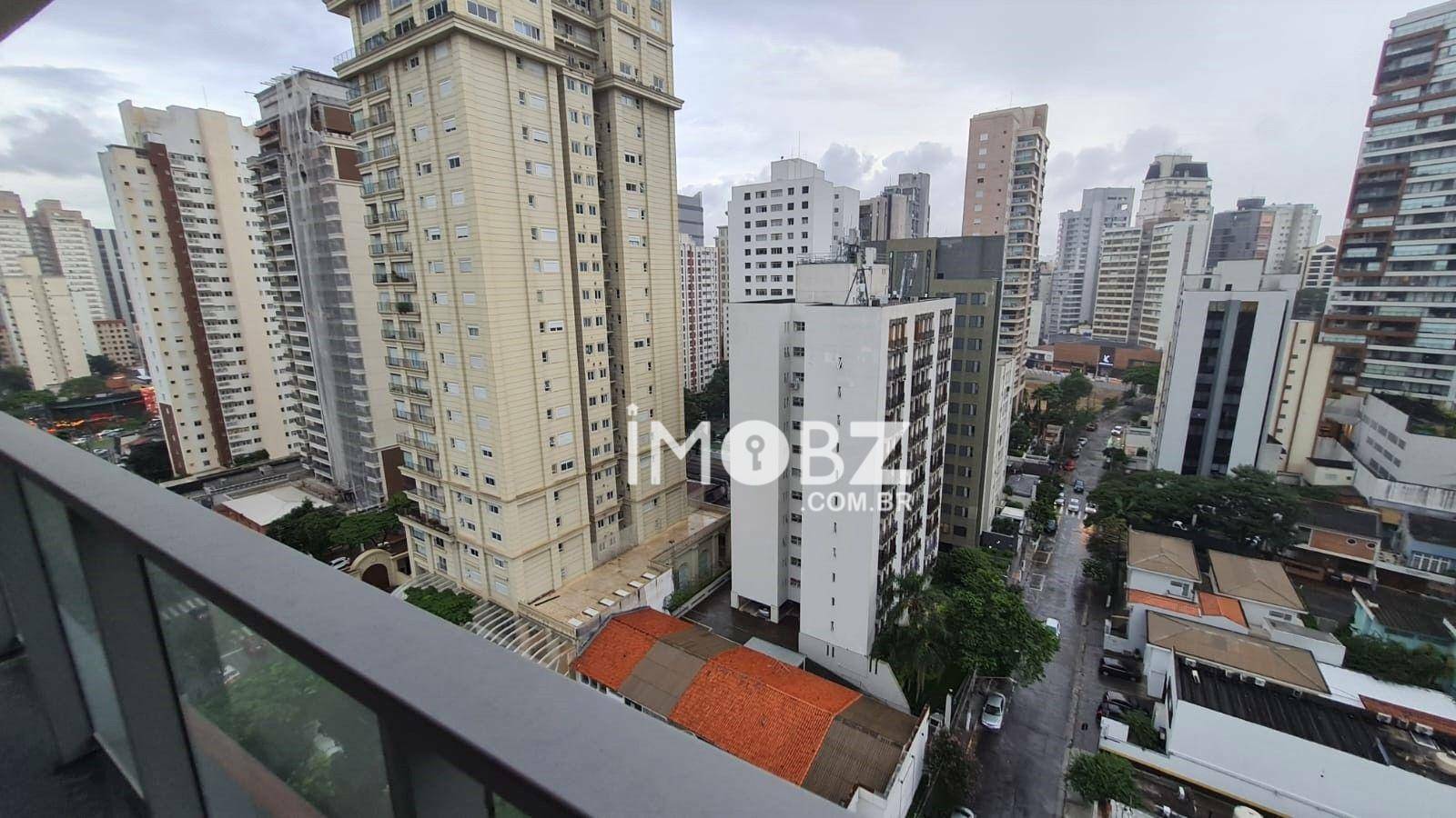 Apartamento à venda com 4 quartos, 246m² - Foto 8