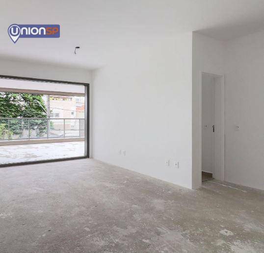 Apartamento à venda com 4 quartos, 216m² - Foto 8