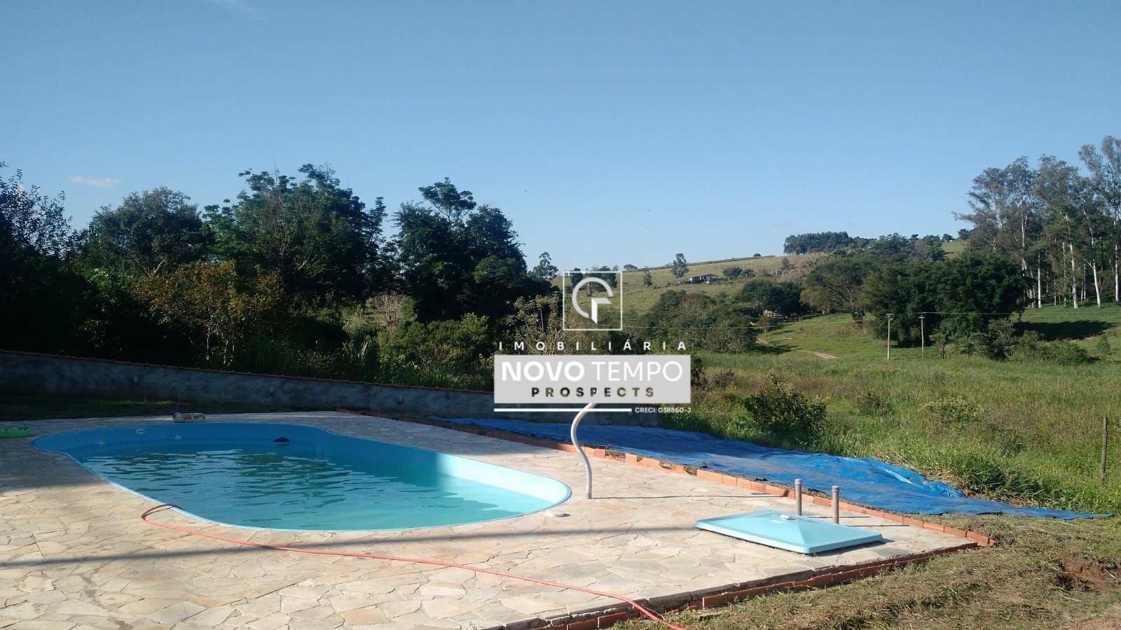 Chácara à venda com 4 quartos, 7200M2 - Foto 1