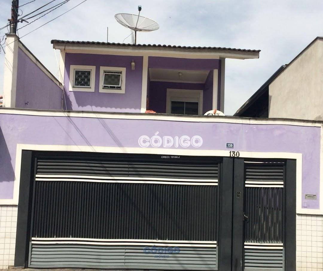 Sobrado à venda com 3 quartos, 225m² - Foto 1