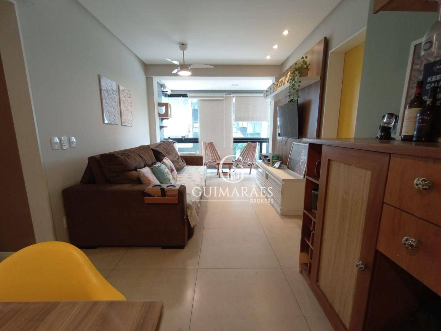 Apartamento à venda com 3 quartos, 75M2 - Foto 1