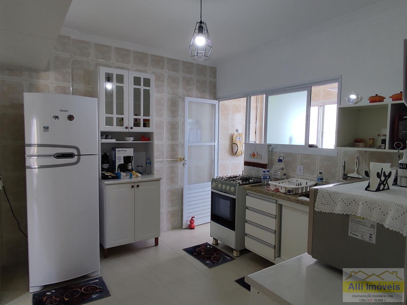 Apartamento para alugar com 2 quartos, 80m² - Foto 12