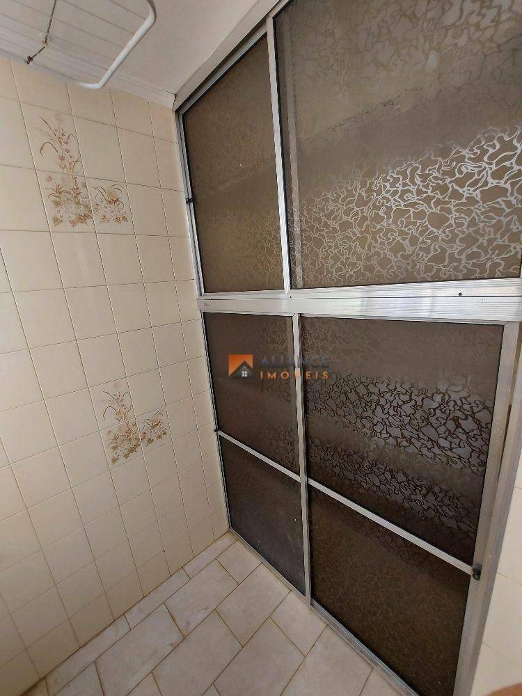 Apartamento à venda com 3 quartos, 80m² - Foto 9