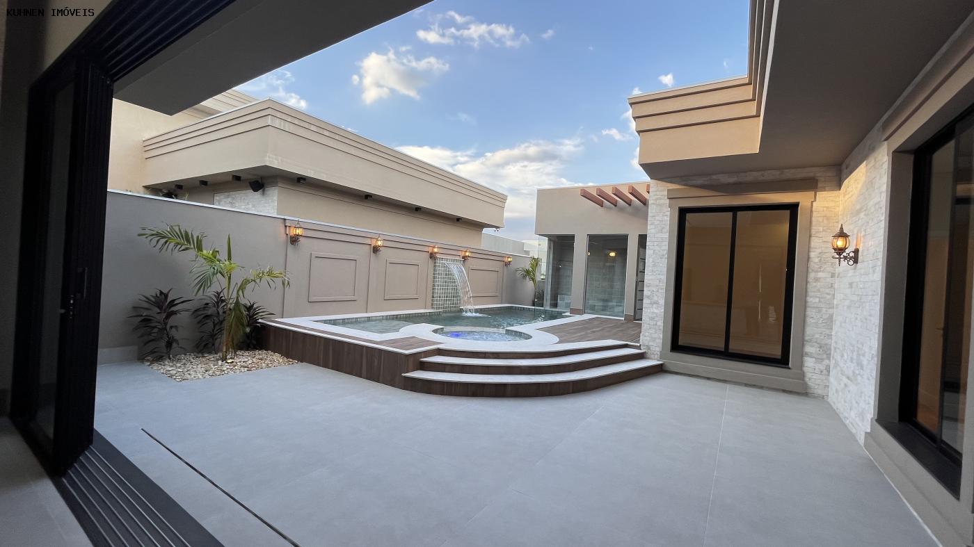 Casa de Condomínio à venda com 3 quartos, 250m² - Foto 22