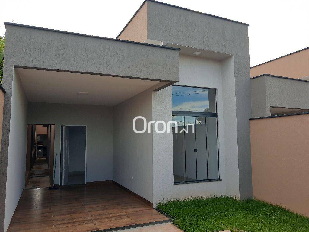 Casa à venda com 3 quartos, 130m² - Foto 1