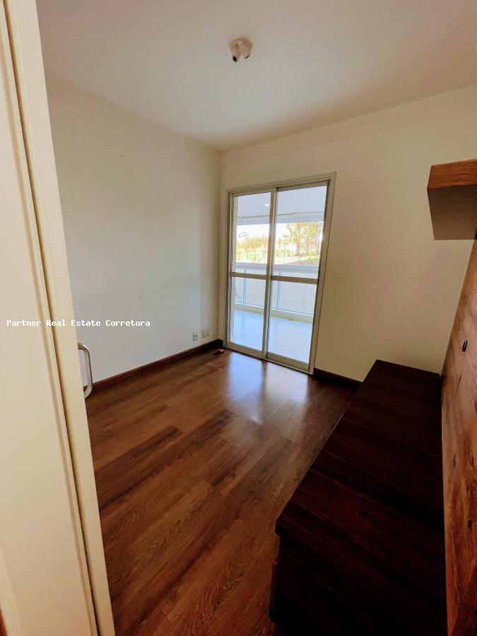 Apartamento à venda com 3 quartos, 137m² - Foto 8