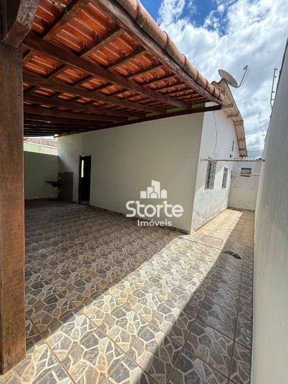 Casa, 5 quartos, 130 m² - Foto 1