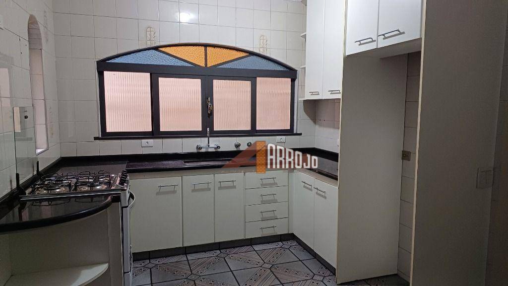 Sobrado à venda com 3 quartos, 220m² - Foto 12