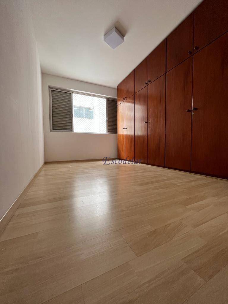 Apartamento à venda com 3 quartos, 200m² - Foto 7