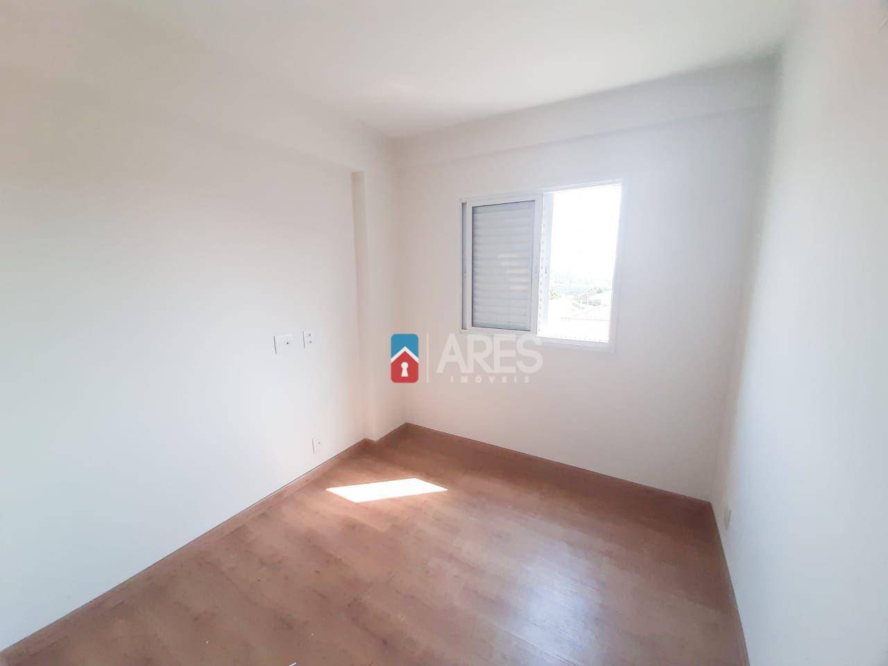 Apartamento para alugar com 3 quartos, 76m² - Foto 17