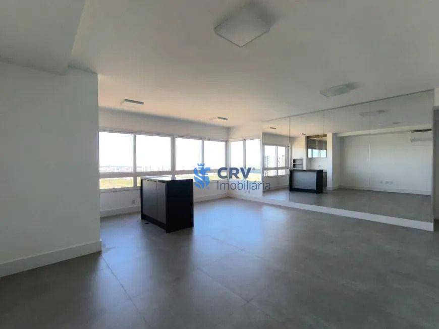 Apartamento para alugar com 3 quartos, 124m² - Foto 1