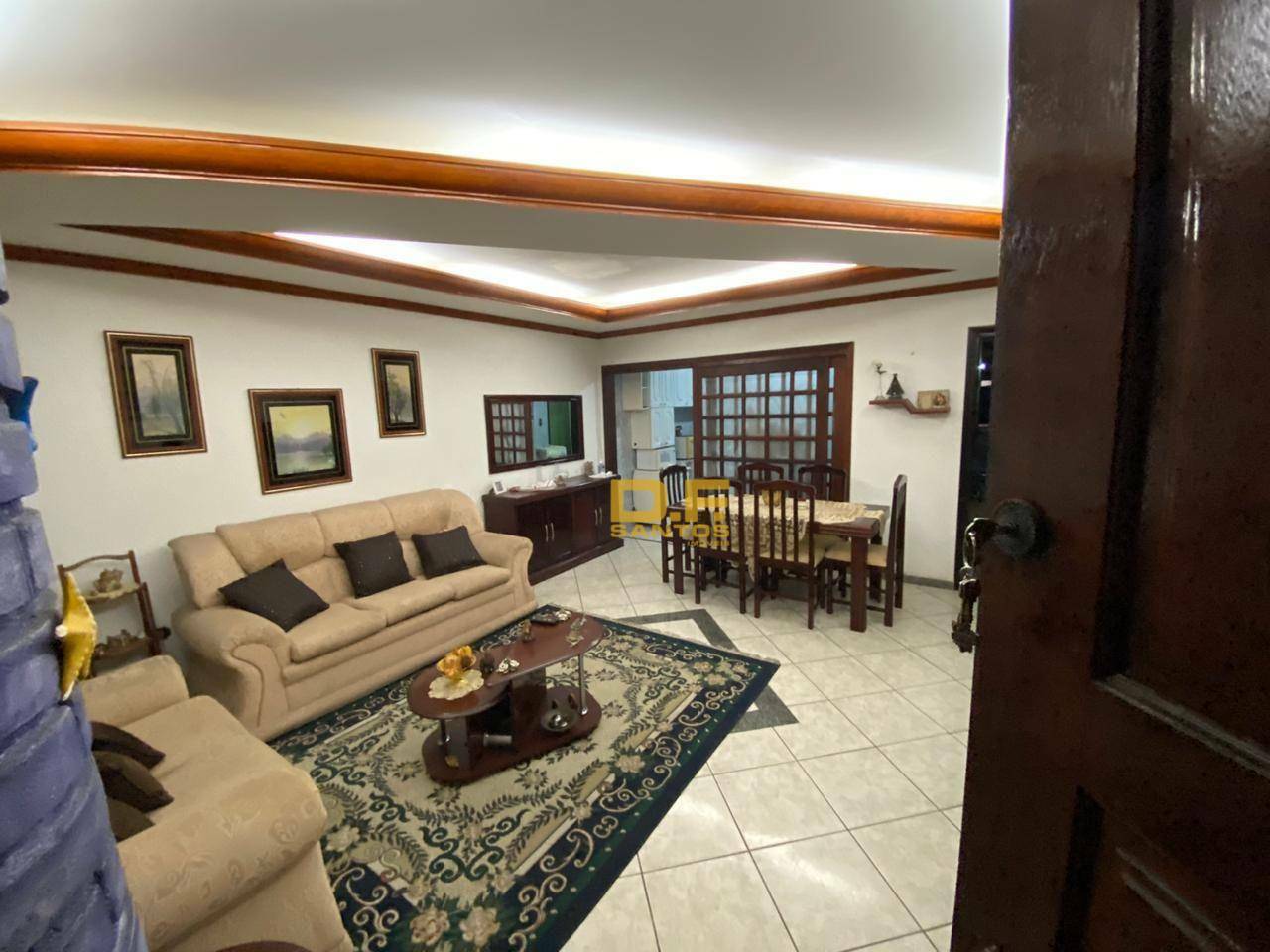 Casa à venda com 3 quartos, 183M2 - Foto 1