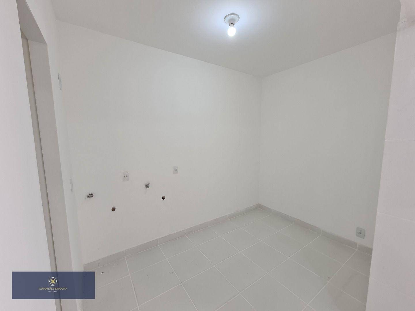 Apartamento à venda com 3 quartos, 121m² - Foto 4