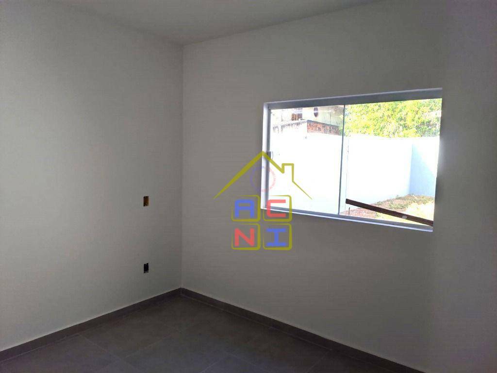 Casa à venda com 2 quartos, 70m² - Foto 9