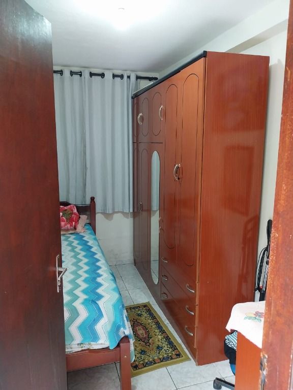 Casa à venda com 2 quartos, 70m² - Foto 12