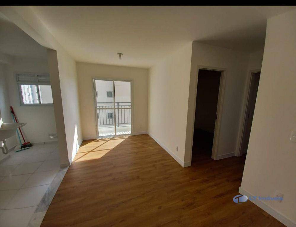 Apartamento à venda com 2 quartos, 47m² - Foto 2