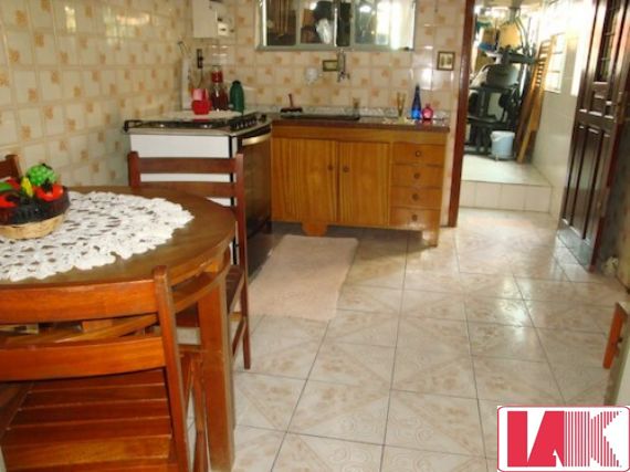 Casa à venda com 4 quartos, 270m² - Foto 3