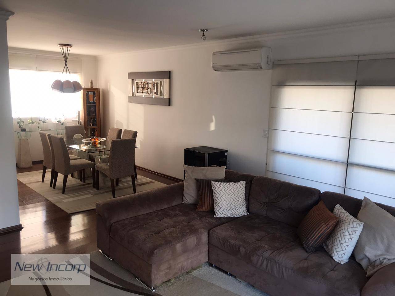 Apartamento à venda com 4 quartos, 200m² - Foto 1