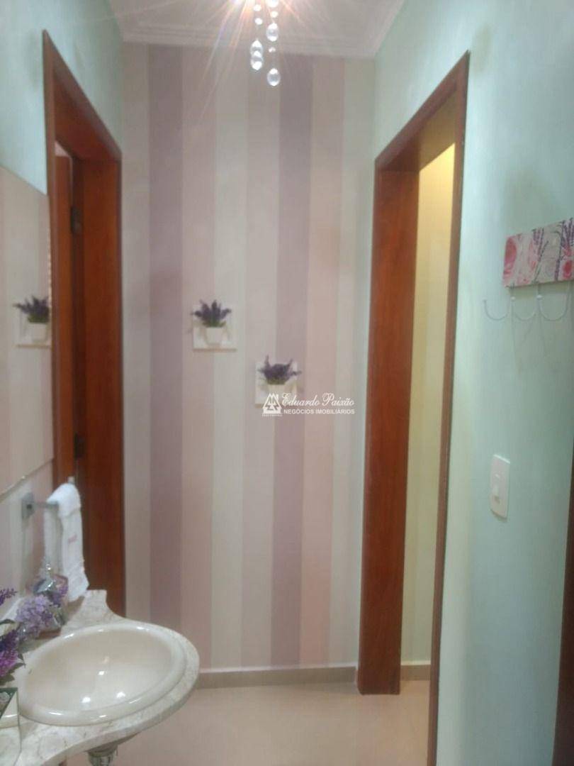 Sobrado à venda com 4 quartos, 250m² - Foto 35