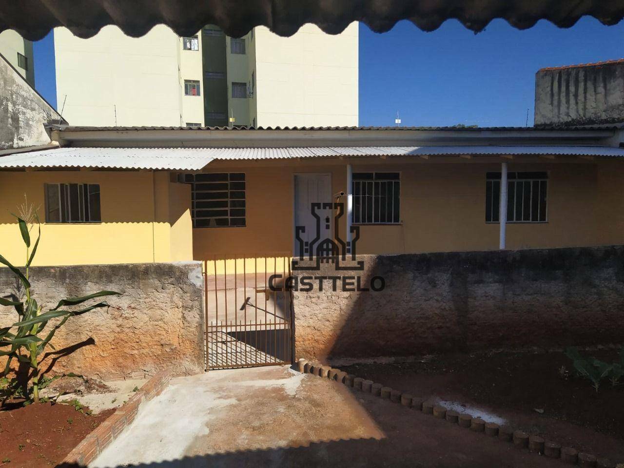 Casa à venda com 6 quartos, 285m² - Foto 8