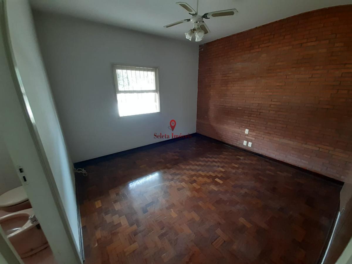 Casa à venda com 3 quartos, 450m² - Foto 14