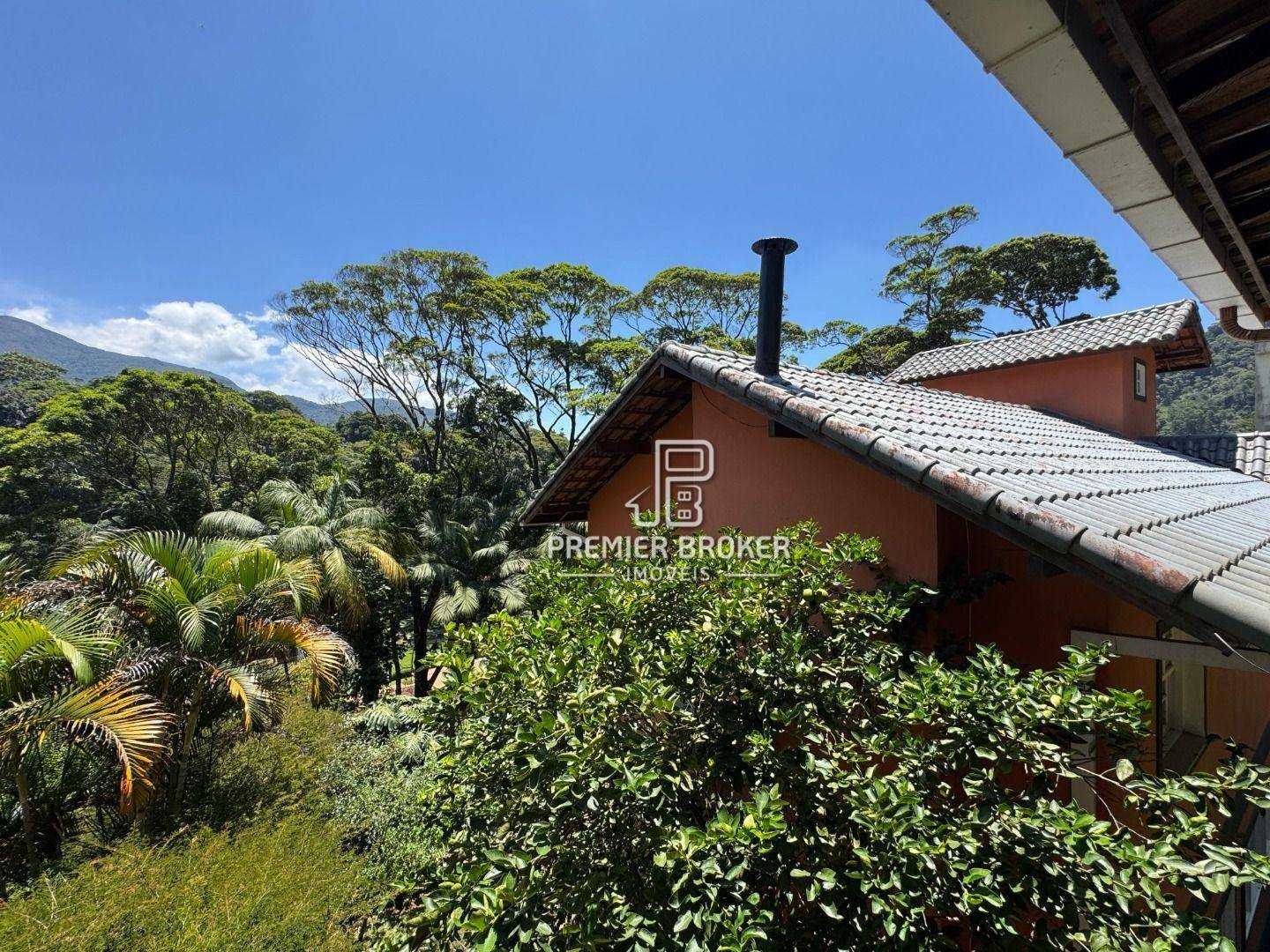 Casa de Condomínio à venda com 4 quartos, 245m² - Foto 8