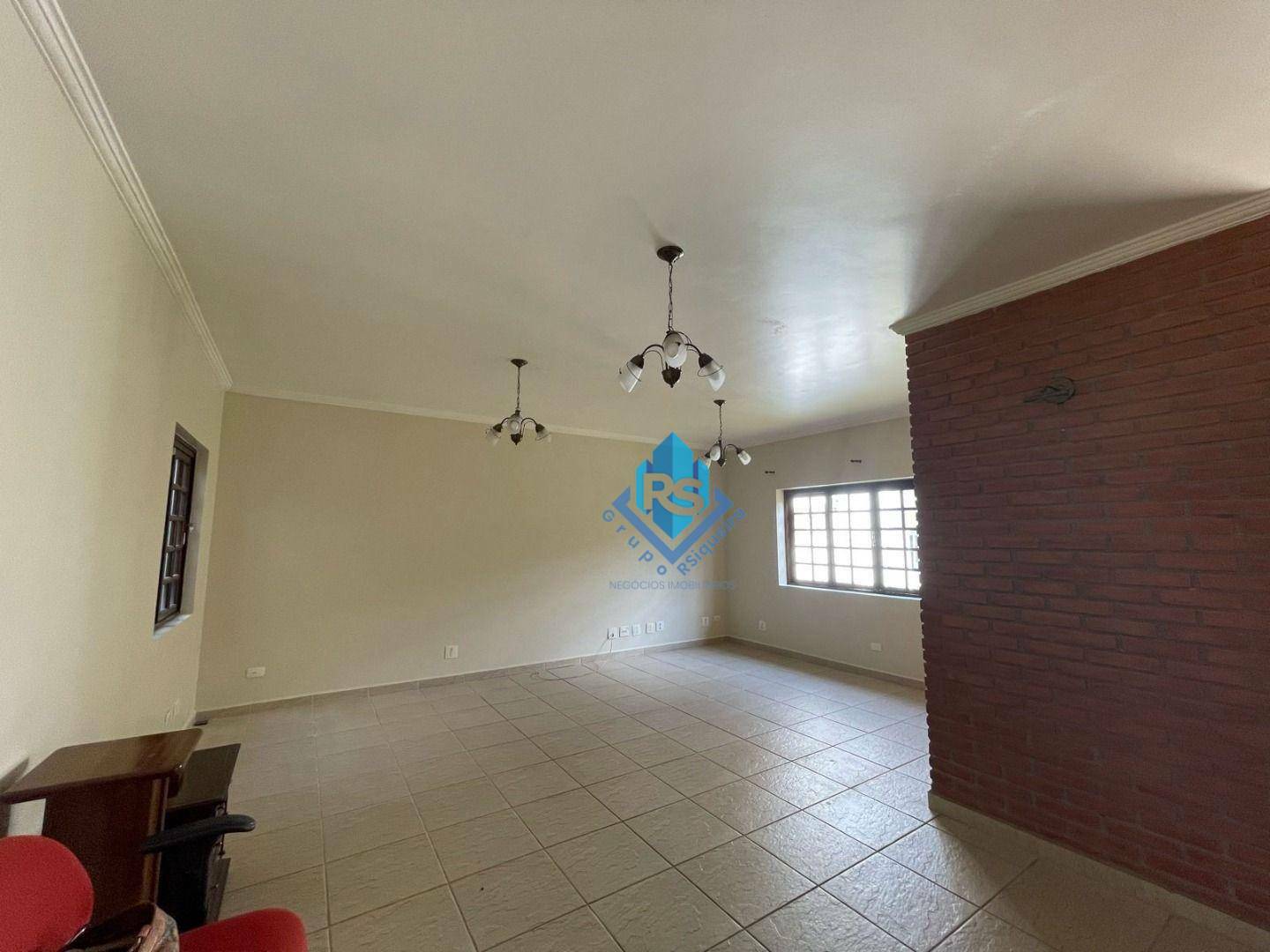 Casa à venda com 2 quartos, 169m² - Foto 4