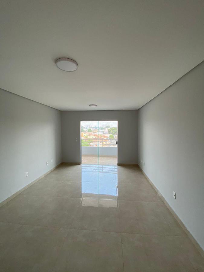 Apartamento à venda com 3 quartos, 106m² - Foto 1