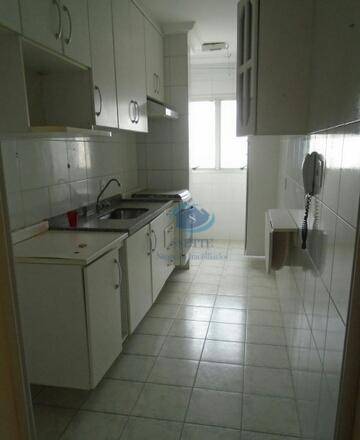 Apartamento à venda com 3 quartos, 75m² - Foto 4