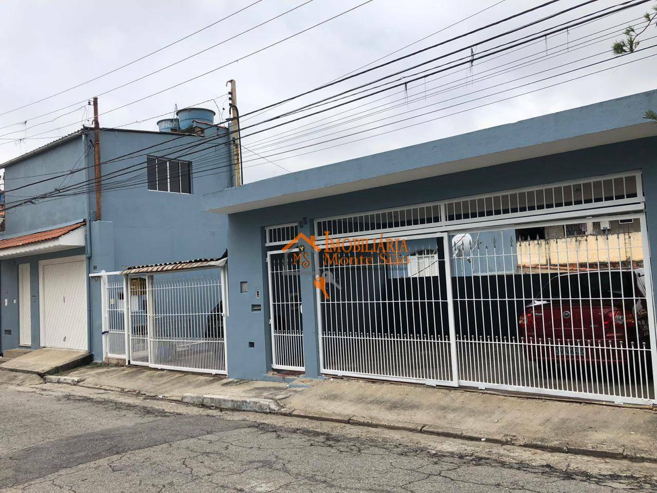 Sobrado à venda com 5 quartos, 365m² - Foto 1