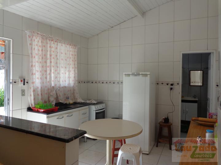 Casa à venda com 3 quartos, 250m² - Foto 1