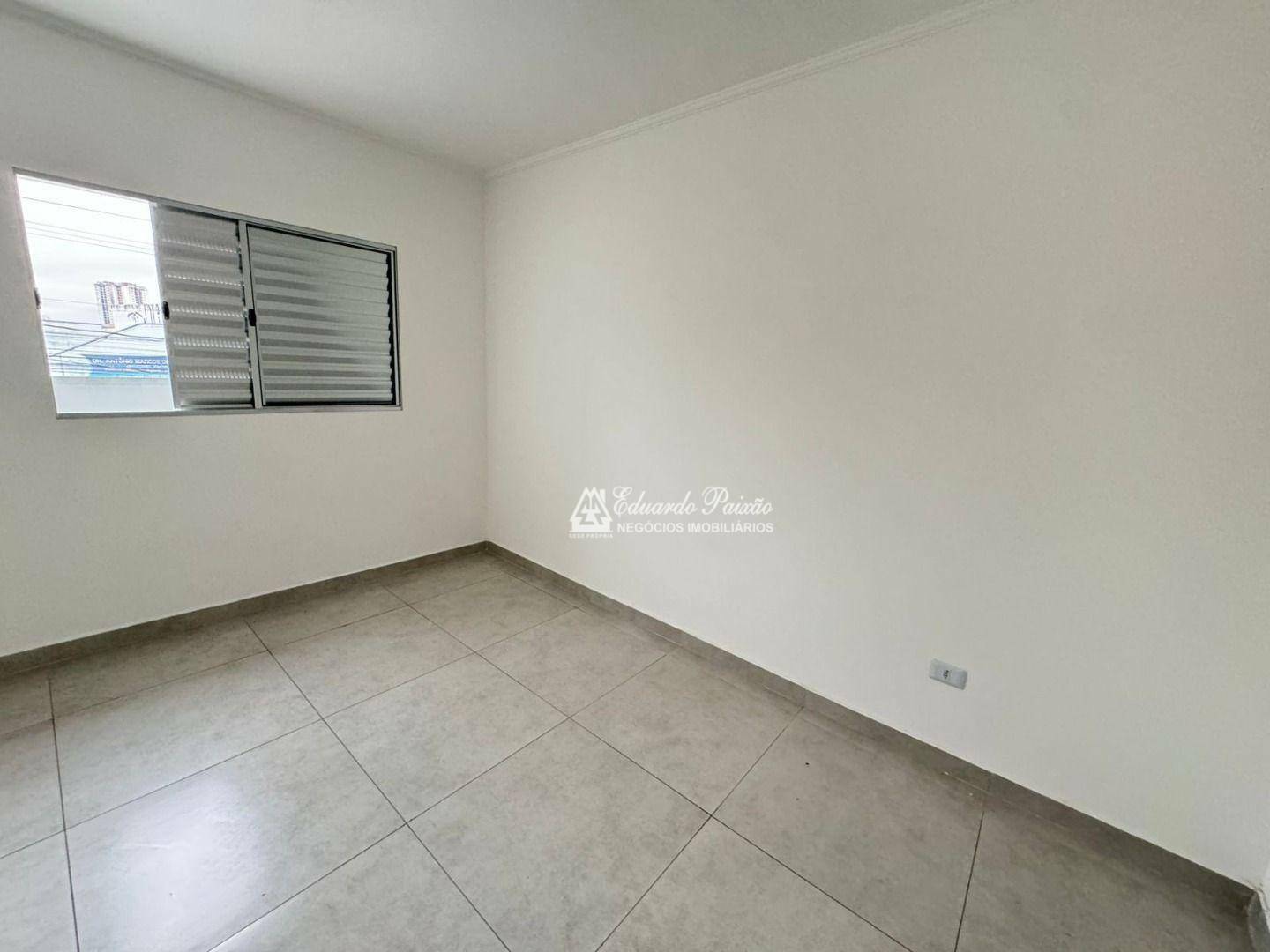 Apartamento para alugar com 2 quartos, 65m² - Foto 11