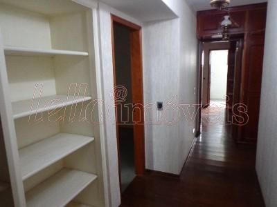 Apartamento à venda com 4 quartos, 195m² - Foto 2