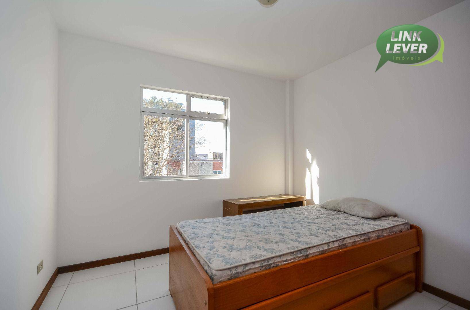 Apartamento à venda com 2 quartos, 66m² - Foto 14