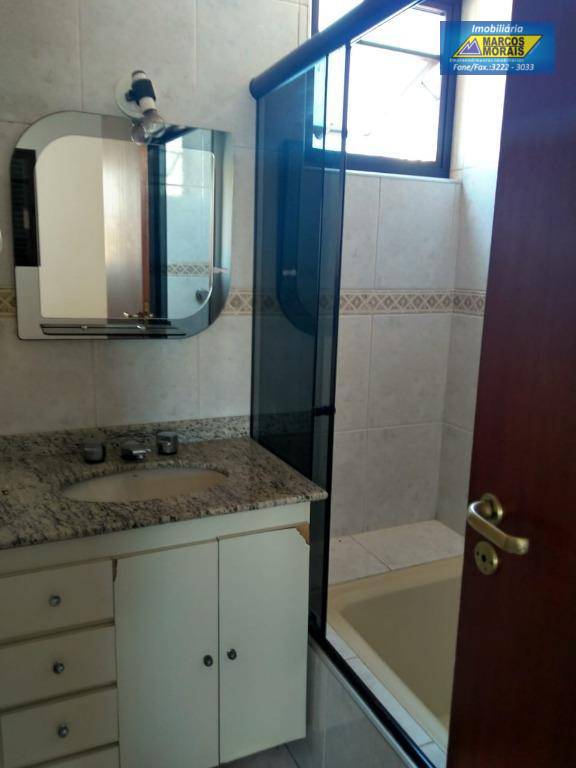 Apartamento à venda com 3 quartos, 98m² - Foto 17