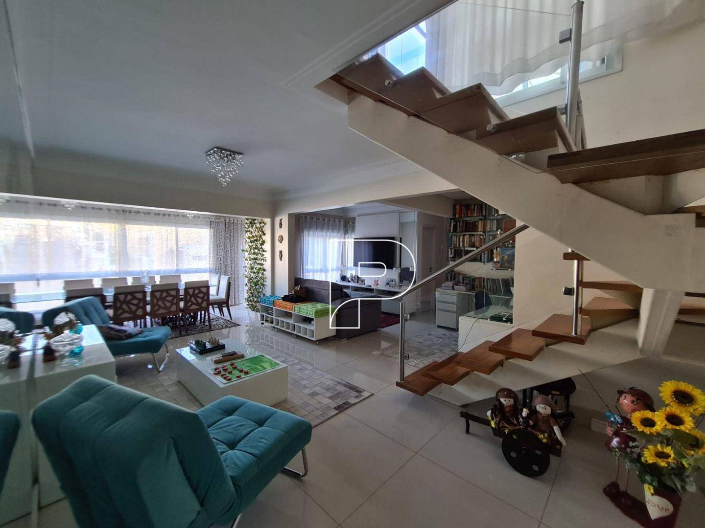 Cobertura, 3 quartos, 220 m² - Foto 1