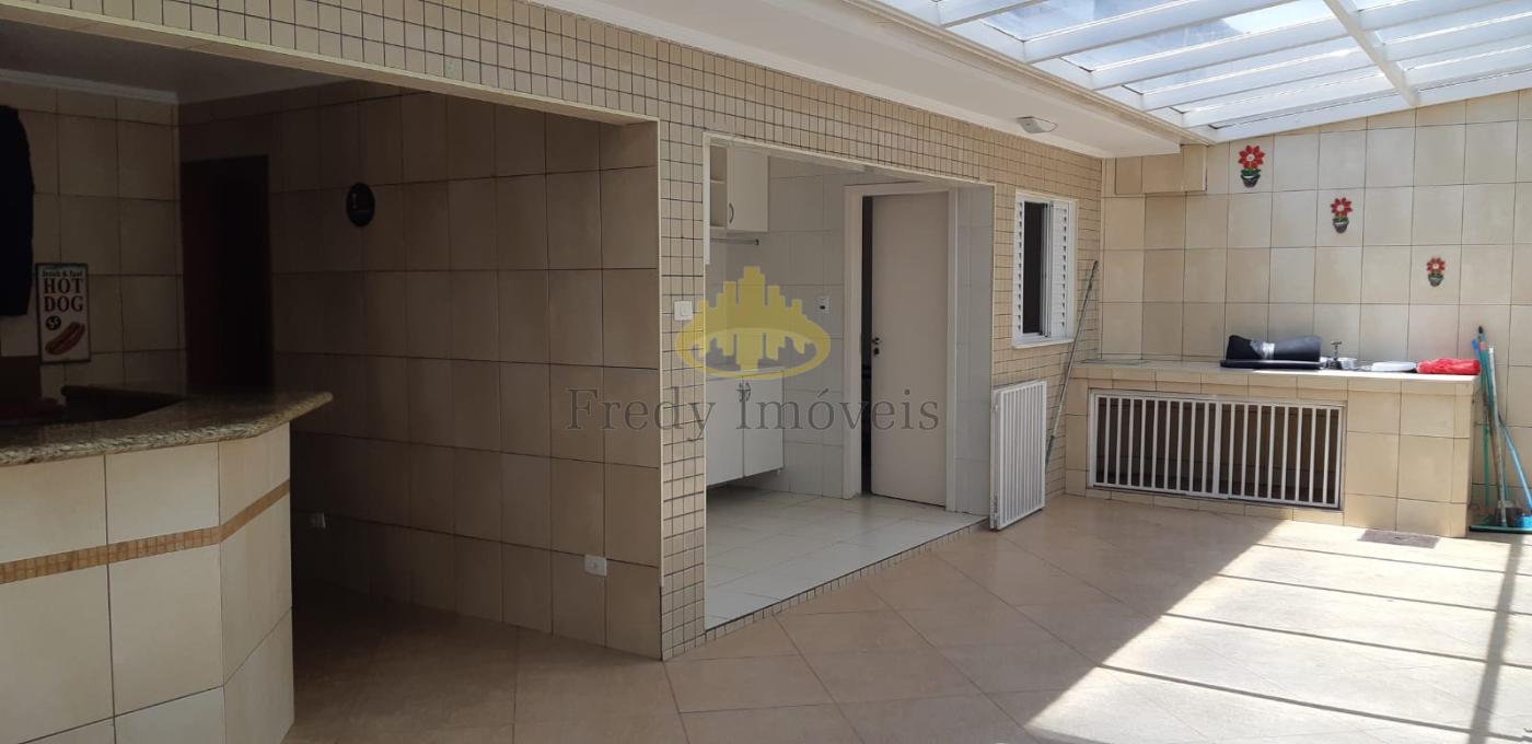 Casa à venda com 4 quartos, 250m² - Foto 31