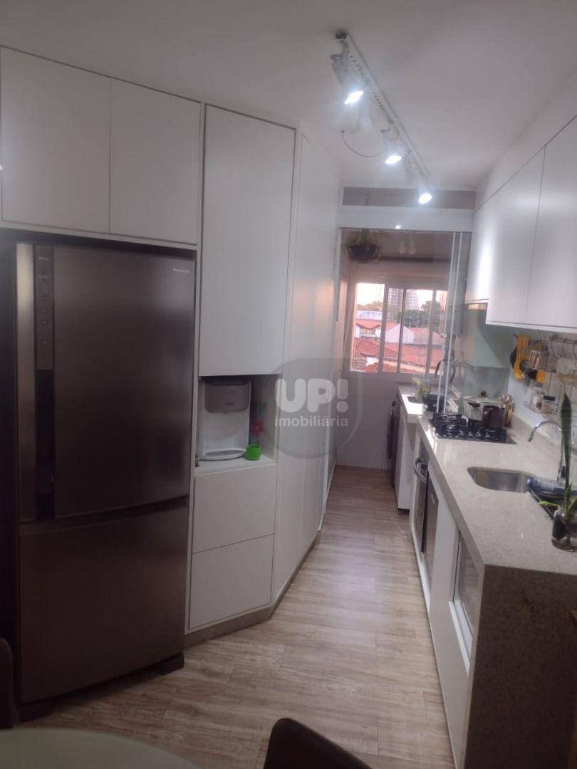 Apartamento à venda com 2 quartos, 62m² - Foto 11