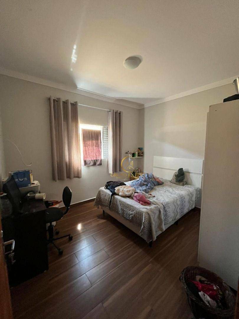 Casa à venda com 2 quartos, 100m² - Foto 5