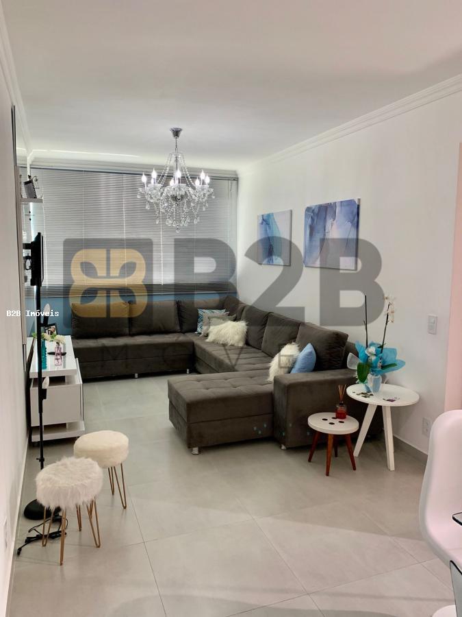 Apartamento à venda com 2 quartos, 75m² - Foto 25