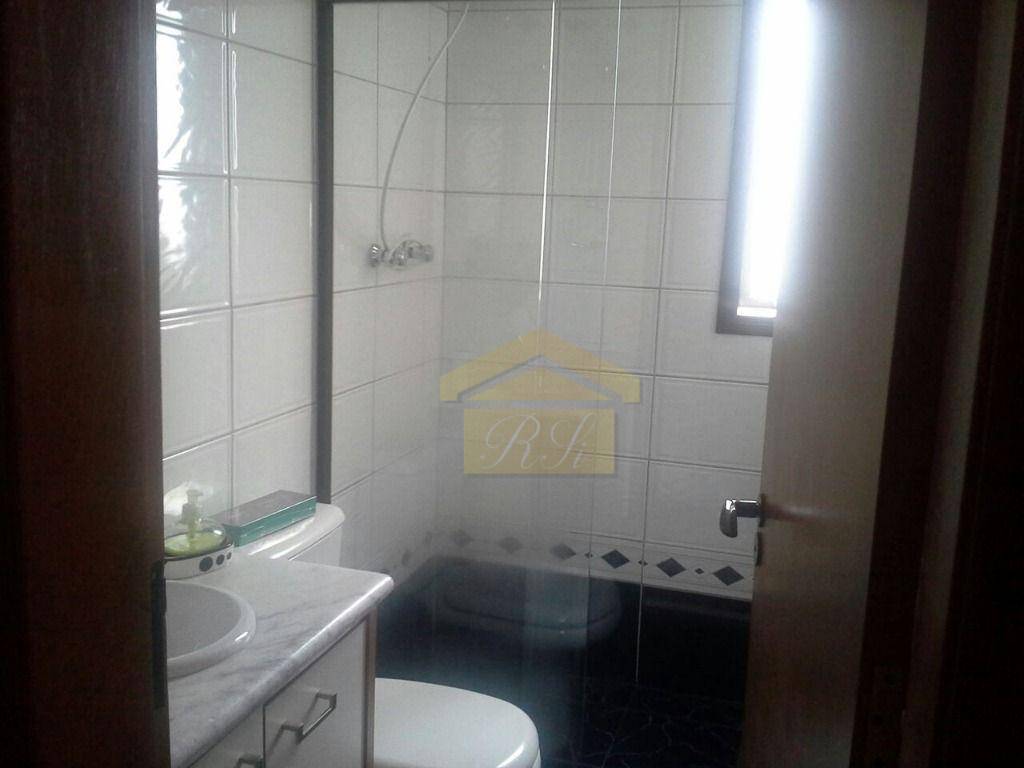 Apartamento à venda com 3 quartos, 150m² - Foto 18