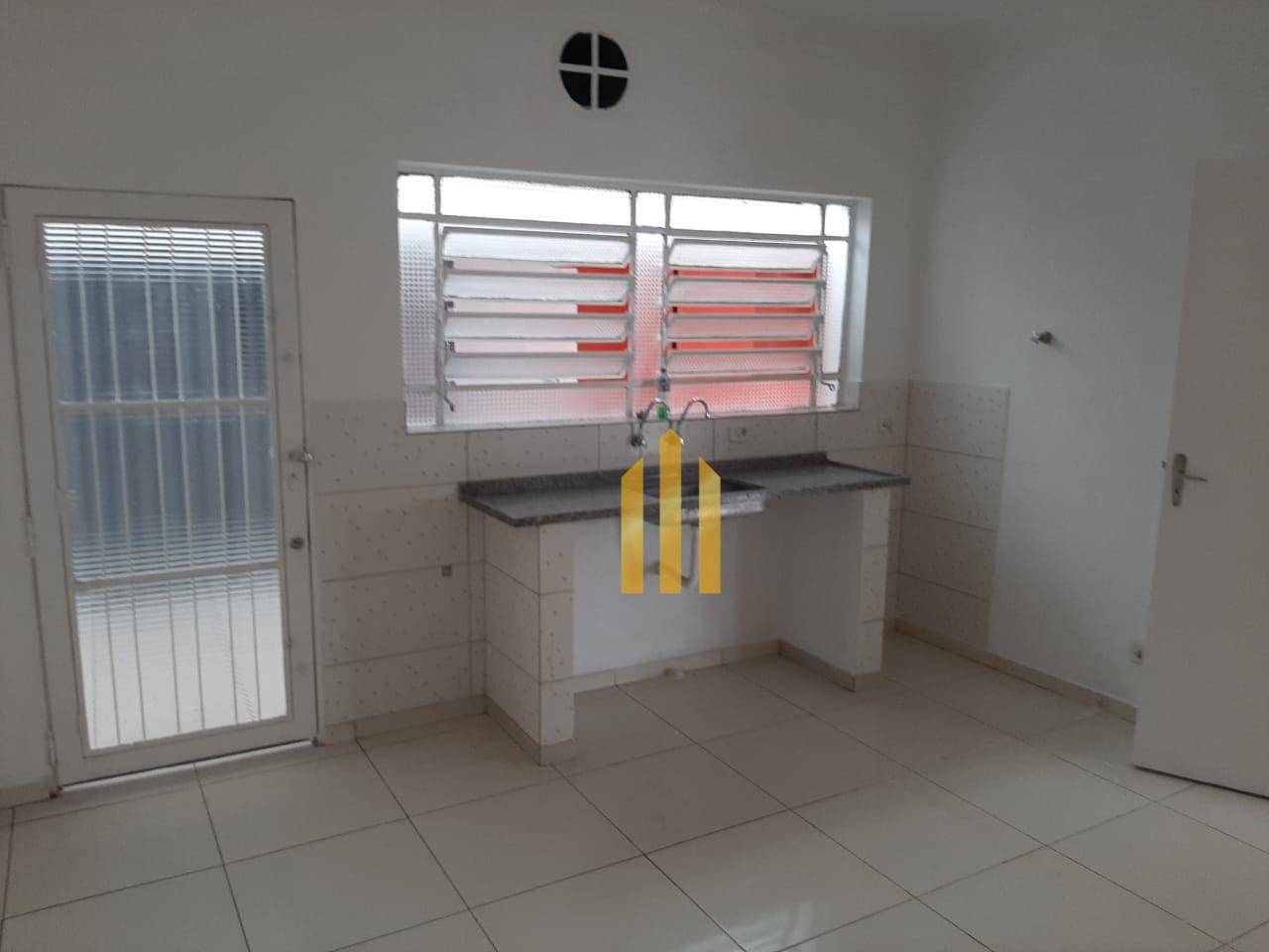 Sobrado para alugar com 6 quartos, 250m² - Foto 11