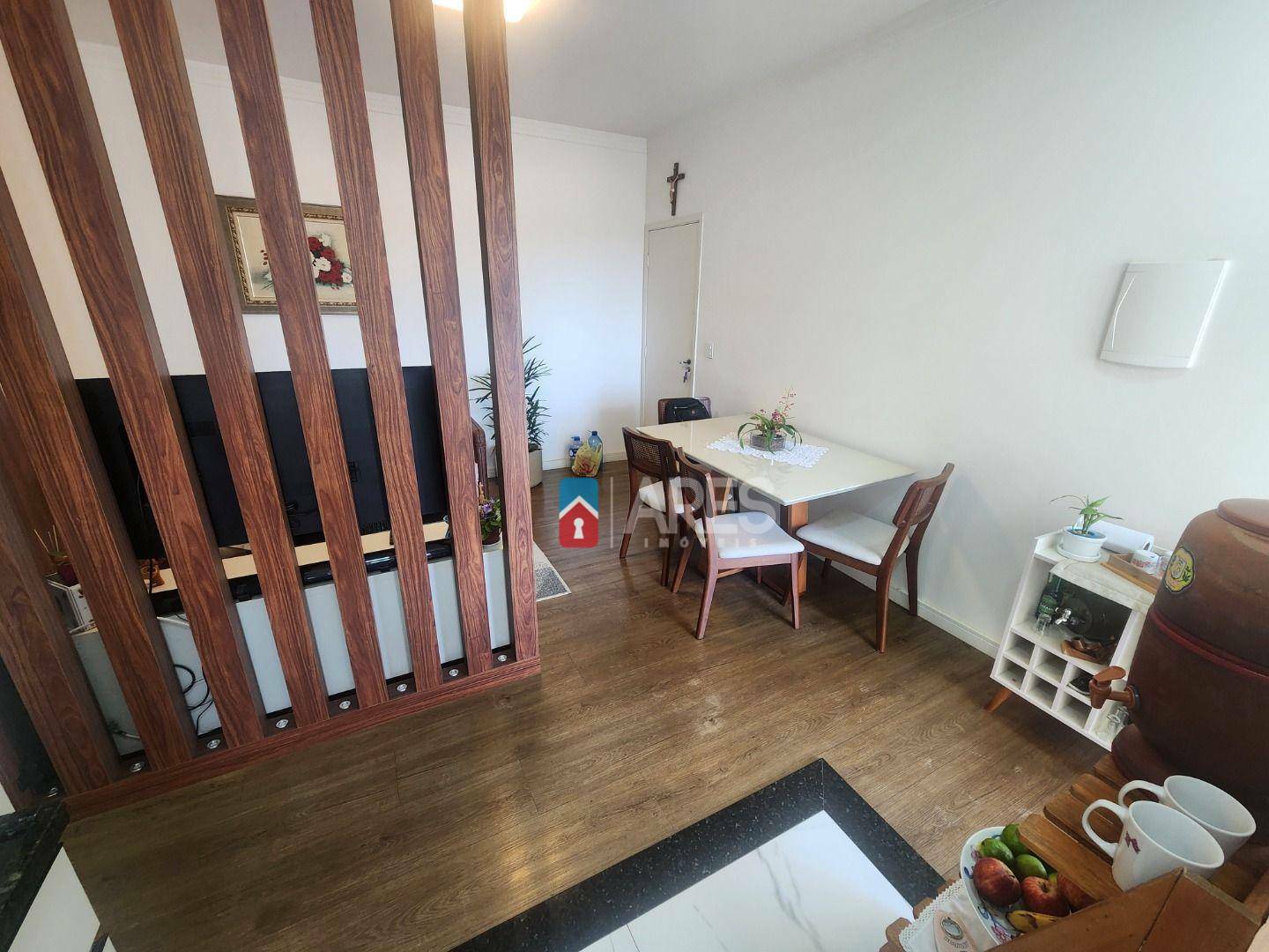 Apartamento à venda com 3 quartos, 60m² - Foto 2