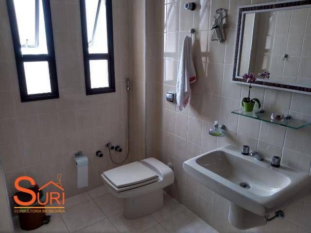 Apartamento à venda com 3 quartos, 140m² - Foto 15