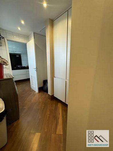 Apartamento para alugar com 3 quartos, 165m² - Foto 15