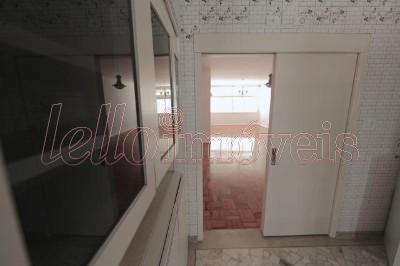 Apartamento para alugar com 3 quartos, 150m² - Foto 13