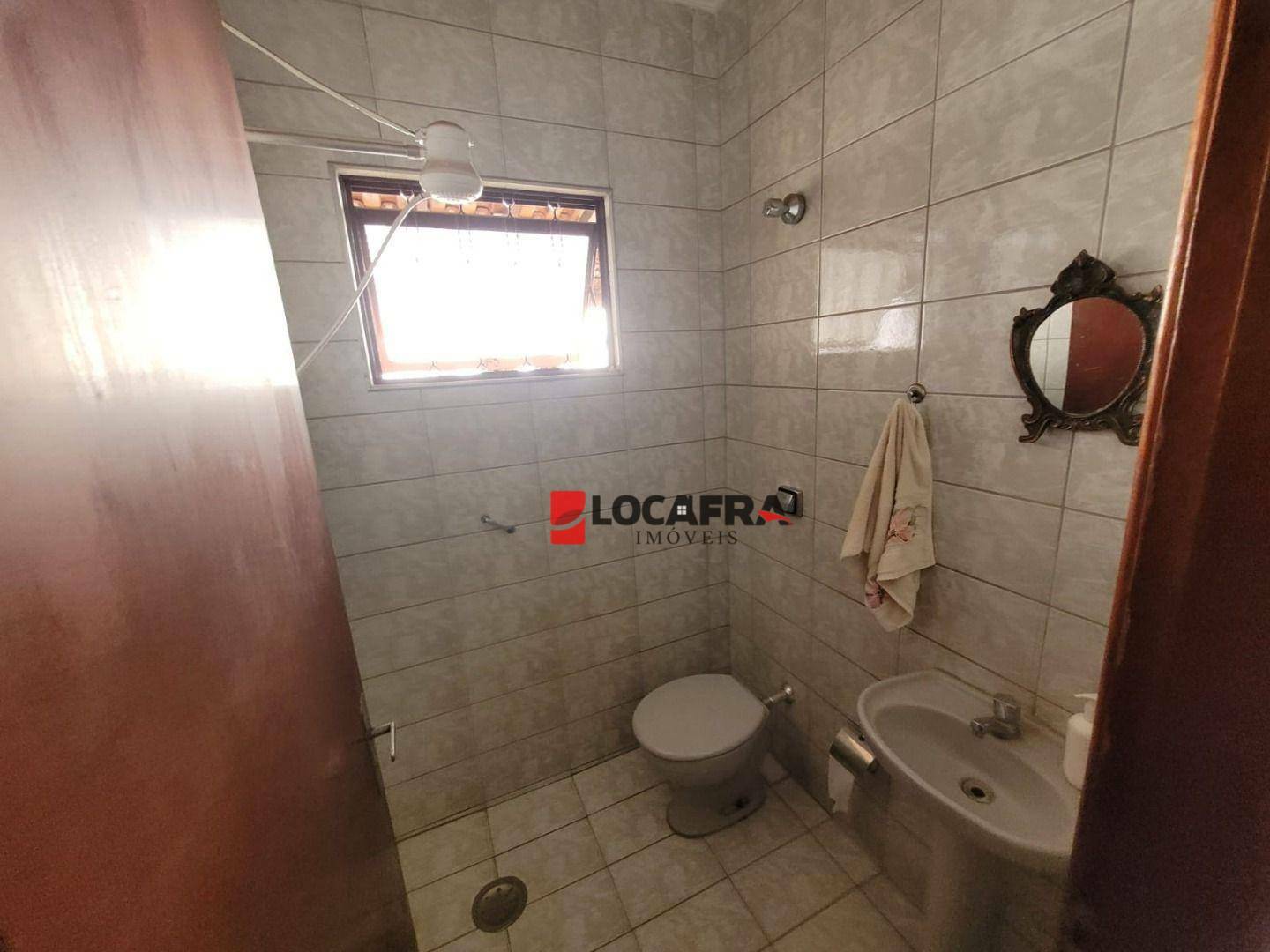 Sobrado à venda com 4 quartos, 324m² - Foto 29