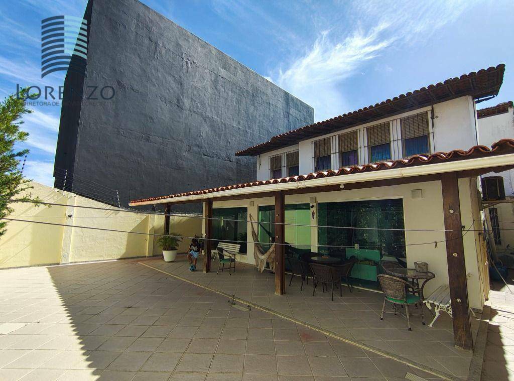 Casa de Condomínio para alugar com 4 quartos, 292m² - Foto 6